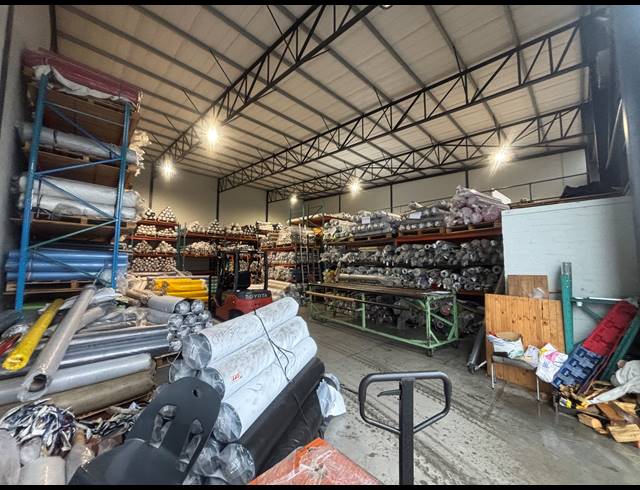 518M² WAREHOUSE TO LET IN STIKLAND INDUSTRIAL